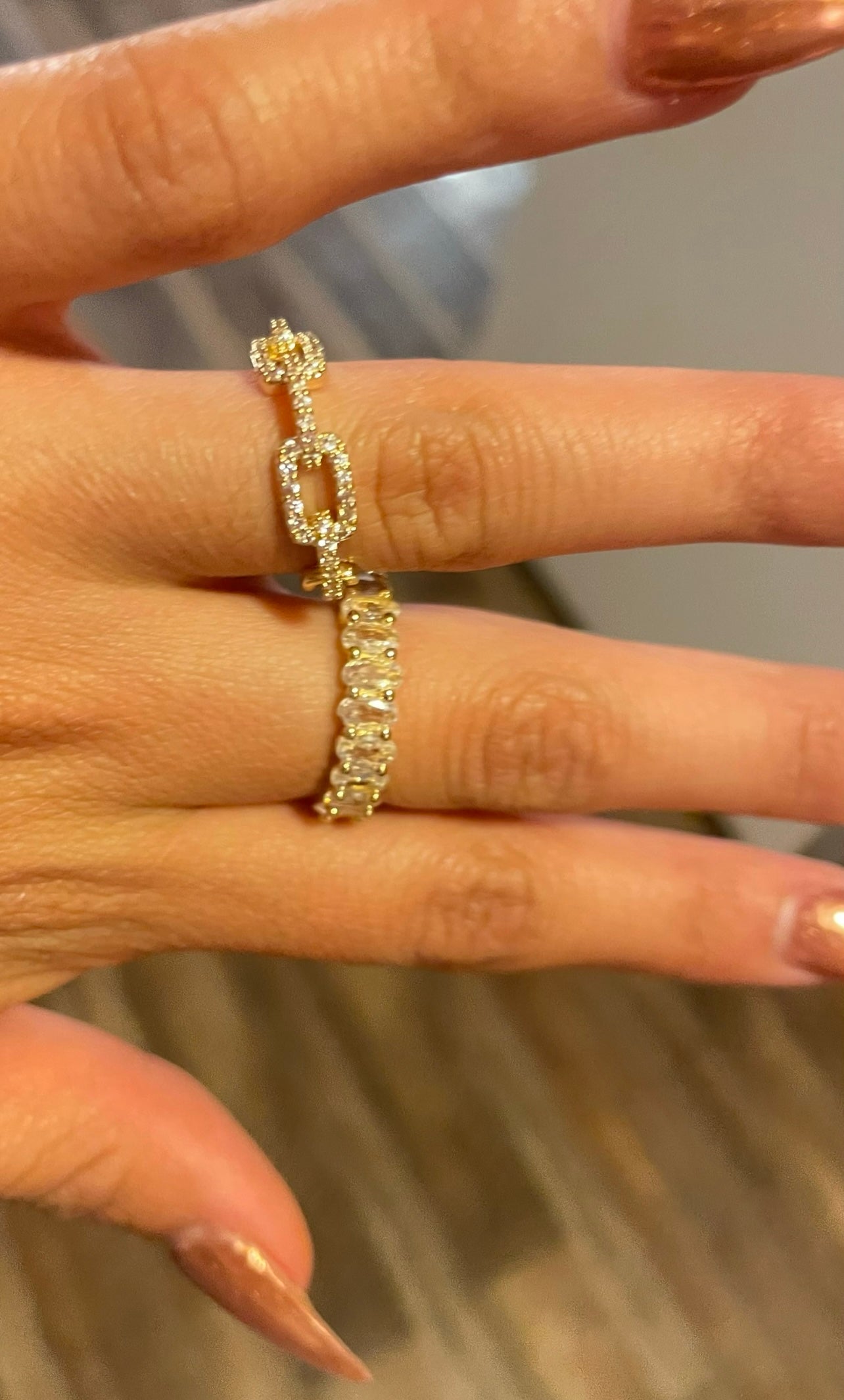 Chain link ring