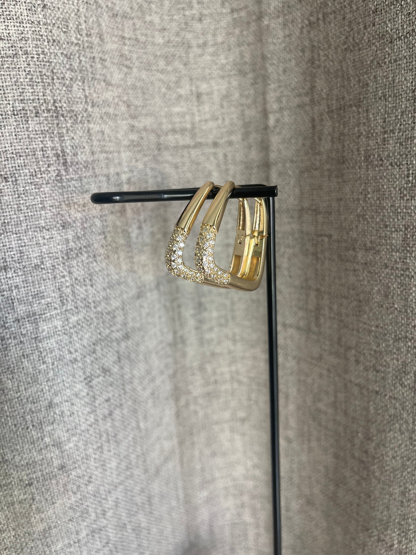 Elle hoops